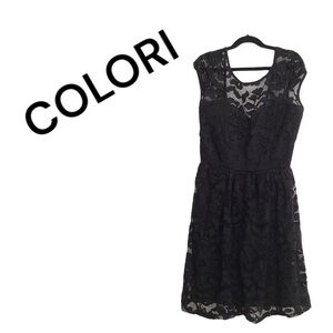 COLORI🌴Little black dress